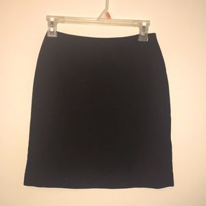Gap size 1 black skirt